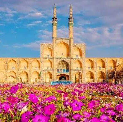 راهنمای-جامع-گردشگری-یزد؛-سفر-به-شهر-بادگیرها،-قنات‌ها-و-معماری-خشتی