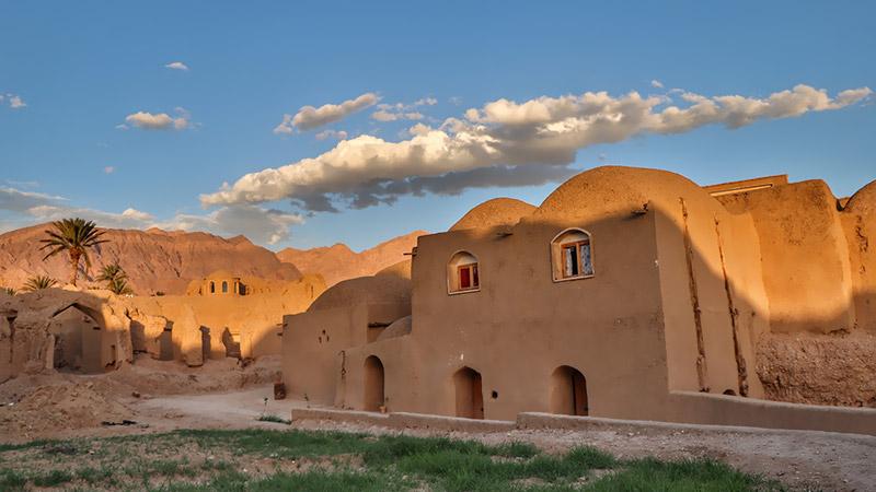 روستای-اصفهک-طبس-کجاست؟-معرفی-جاهای-دیدنی،-معماری-خشتی،-رصدخانه-کویری-و-راهنمای-سفر-1