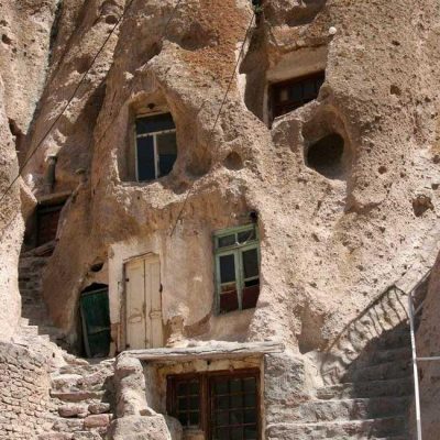 روستای-توته_-خانه-بناب-کجاست-؟-معرفی-روستای-صخره_ای-آذربایجان-شرقی-،-معماری-پلکانی-و-جاهای-دیدنی-1