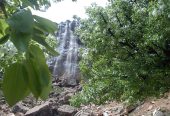 روستای-ده-چشمه-فارسان-کجاست؟-معرفی-جاهای-دیدنی-پیرغار،-چشمه-ها،-کتیبه-های-تاریخی-و-راهنمای-سفر