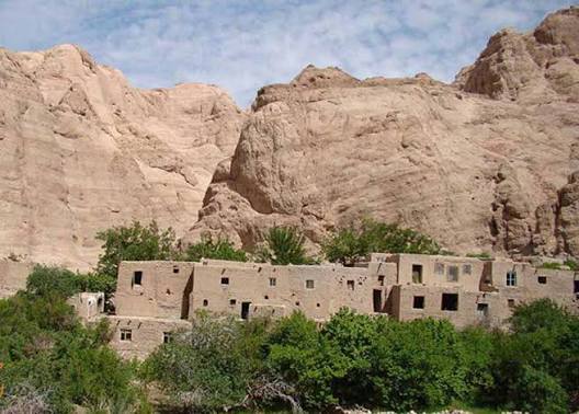 روستای-گردشگری-قطرم-–بافق