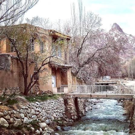 روستای-ییلاقی-ده‌بالا-–تفت