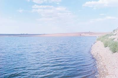 سد-سنگ-سیاه-و-دریاچه-پشت-سد-–-دهگلان