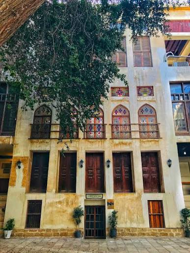 عمارت-دهدشتی-–-بوشهر