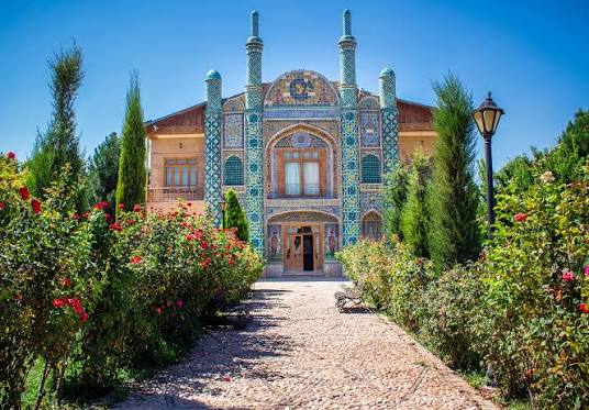عمارت-مفخم-–-بجنورد