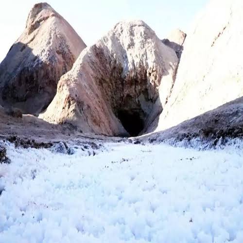 غار-نمکی-اشتهارد-–-اشتهارد