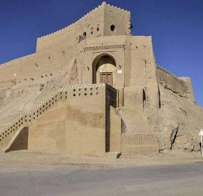 قلعه-تاریخی-مروست