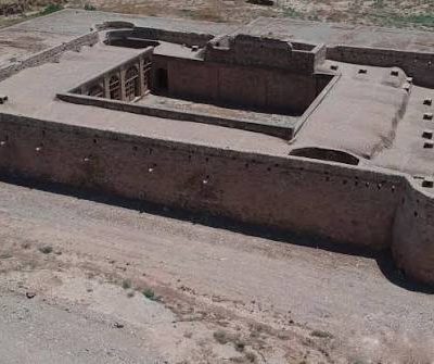 قلعه-تاریخی-کنجانچم-–-امیرآباد-–-مهران