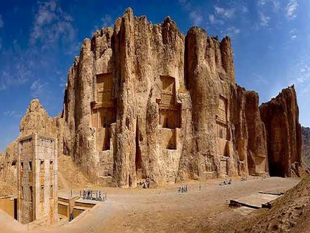 مجموعه-باستانی-نقش-رستم-–-محدوده-مرودشت
