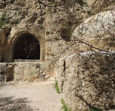 مجموعه-تاریخی-مسجد-سنگی-و-چهارطاقی-ایج-–-ایج-–-استهبان
