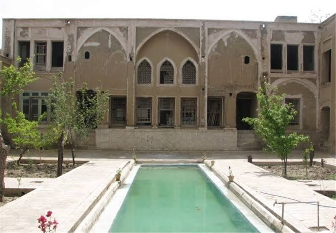 محوطه-باستانی-اریسمان-–-روستای-اریسمان-–-نطنز