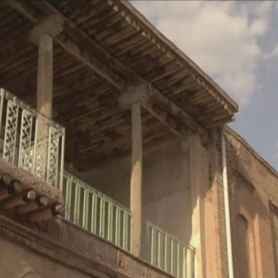 مسجد-تاریخی-شیخ-مظهر-سقز؛-معرفی-معماری-قاجاری-و-راهنمای-بازدید