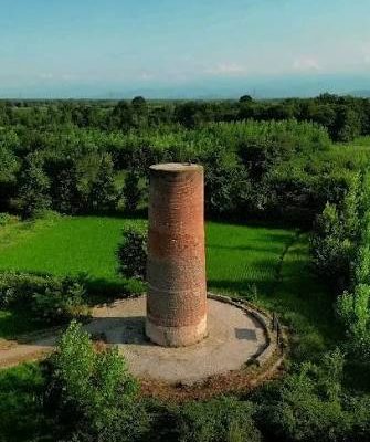 مناره-آجری-گسکر-مناره-بازار-–-مناره-بازار-–-صومعه‌سرا