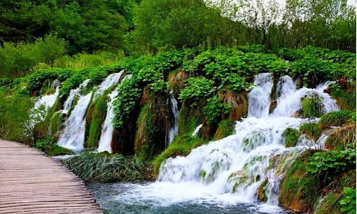 منطقه-گردشگری-تنگ-بستانک-بهشت-گمشده-–-محدوده-کامفیروز-–-شهرستان-مرودشت