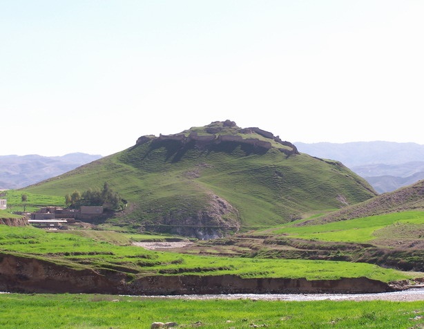 پشت‌قلعه-آبدانان-–-روستای-پشت-قلعه-–-آبدانان