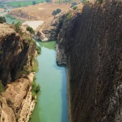 پل-ارمند-و-حاشیه-رودخانه-ارمند-–-ارمند-–-لردگان