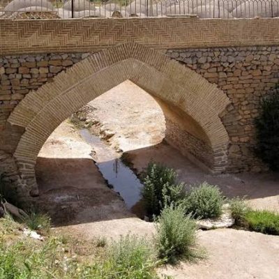 پل-تاریخی-مصلی-–-بروجن
