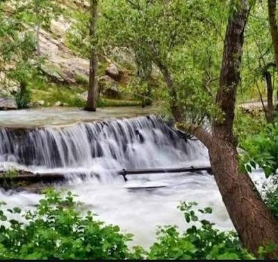 چشمه-سرداب-–-روستای-رستم‌آباد-–-اردل