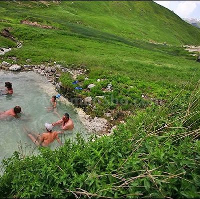 چشمه‌های-آبگرم-و-گوگردی-دهلران-–-دهلران