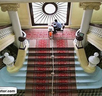 کاخ‌موزه-نظامی-بندر-انزلی