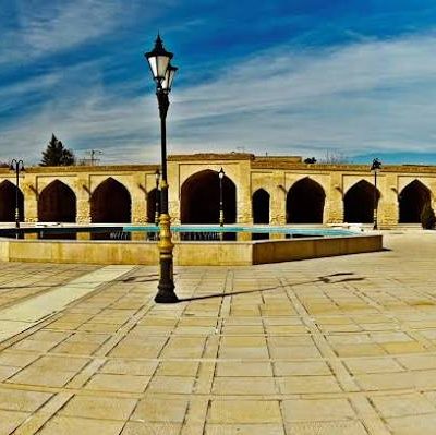 کاروانسرای-زکی‌خانی-زرقان-–-شهر-زرقان