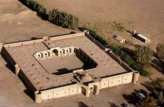 کاروانسرای-مرنجاب-–-آران-و-بیدگل