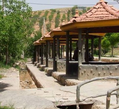 گردشگاه-چشمه-قلعه-–-فارسان